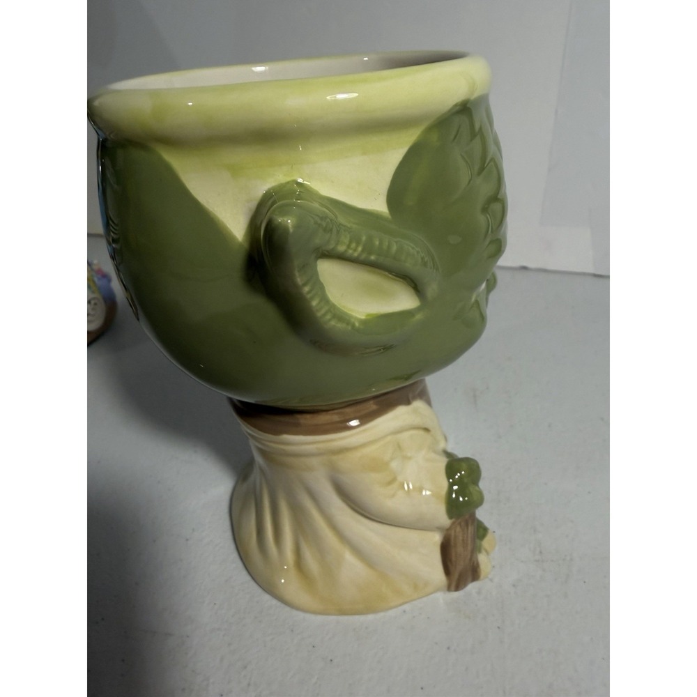 Star Wars Yoda Ceramic 3D Sculpted Mug Green Tan Glossy Jedi Master Figural Cup - Picture 6 of 9